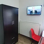 Chris Apartment *